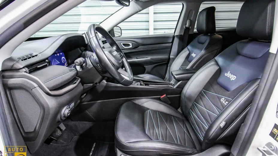 JEEP Compass -