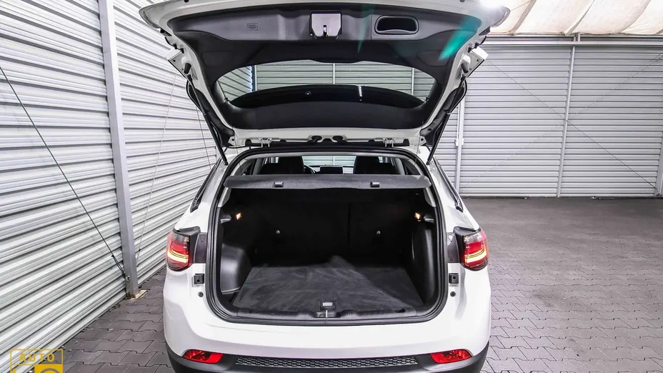 JEEP Compass -