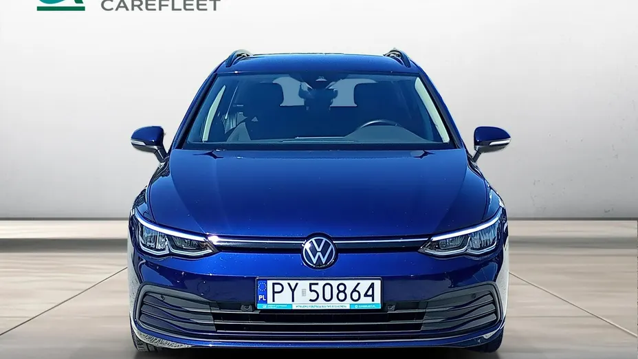 VOLKSWAGEN Golf -