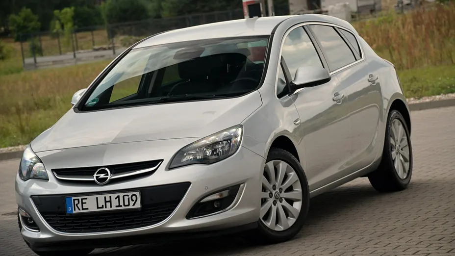OPEL Astra -
