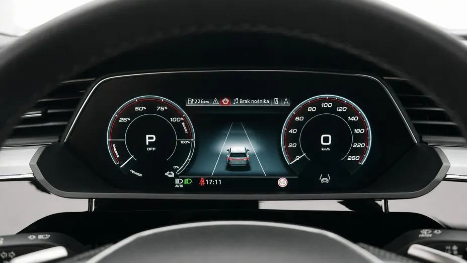 AUDI SQ8 e-tron -