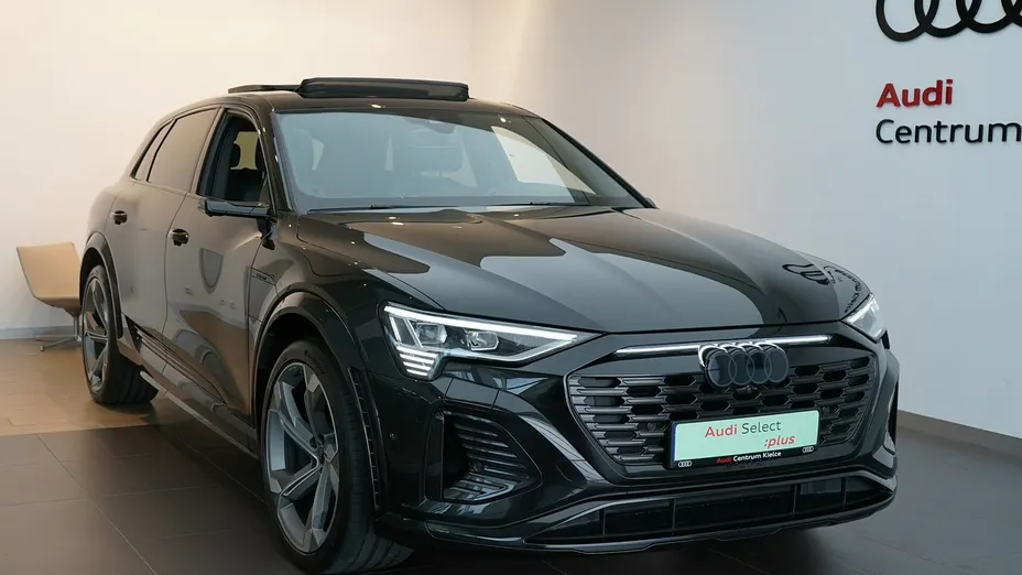 AUDI SQ8 e-tron -