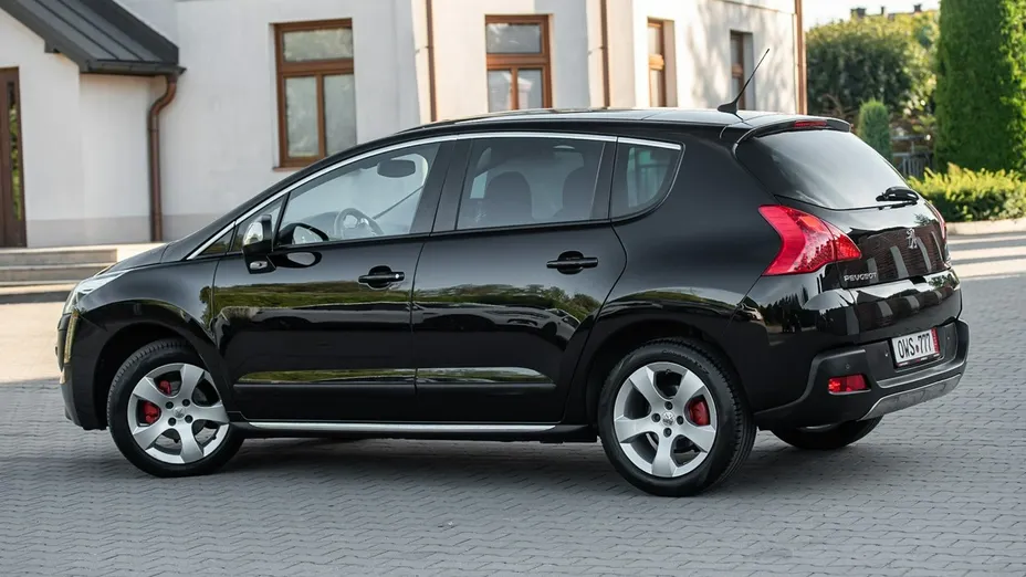 PEUGEOT 3008 -