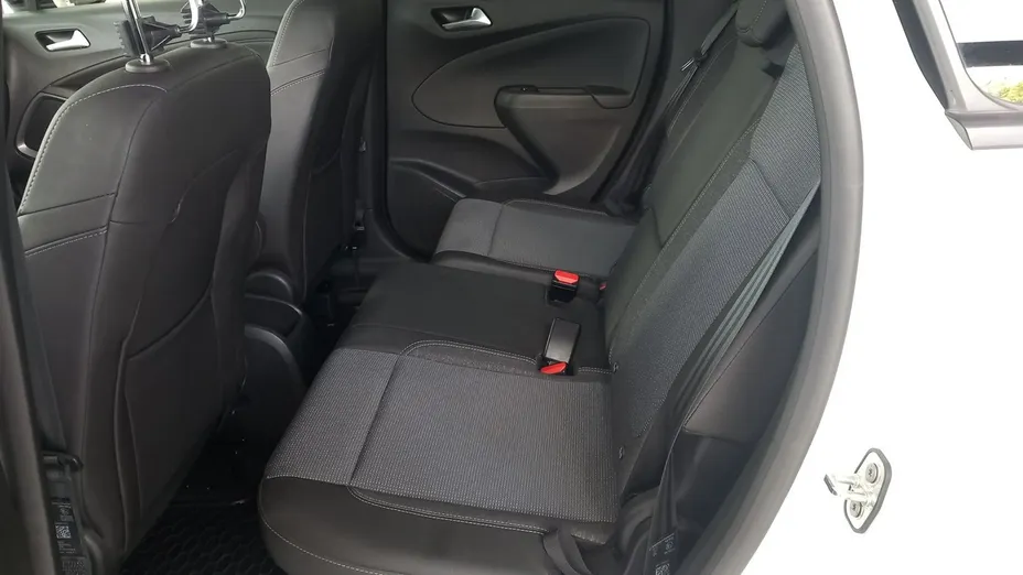 OPEL Crossland X -