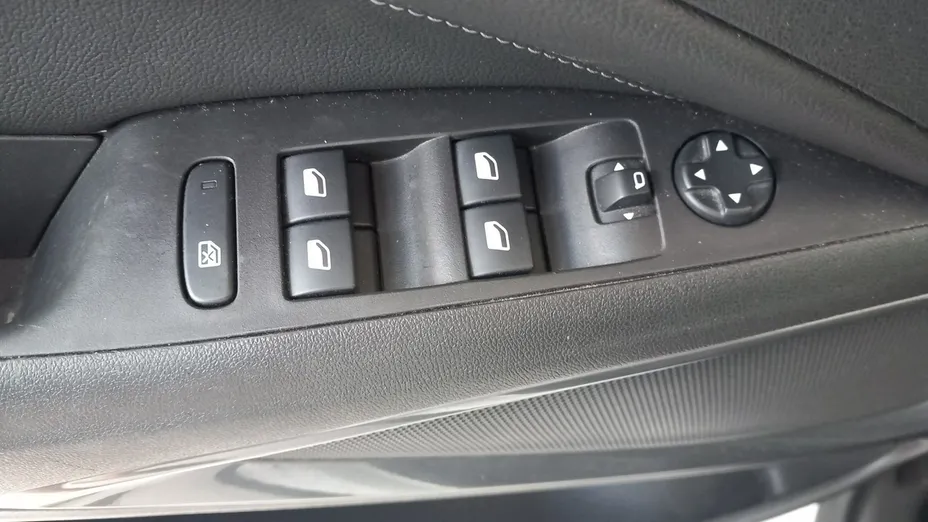 OPEL Crossland X -