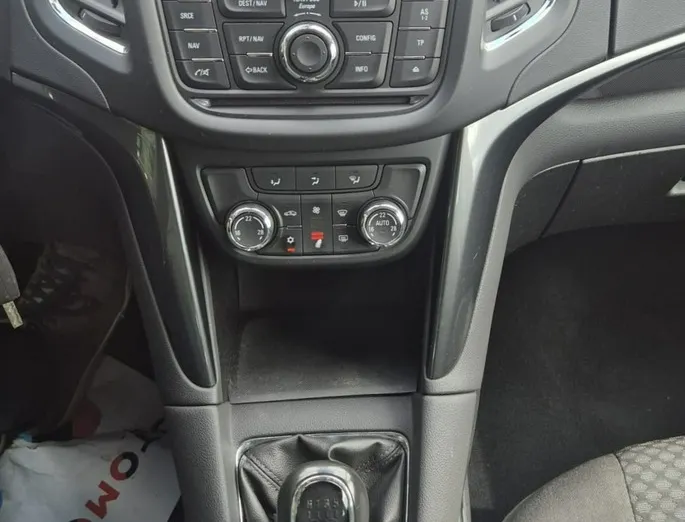 OPEL Zafira -