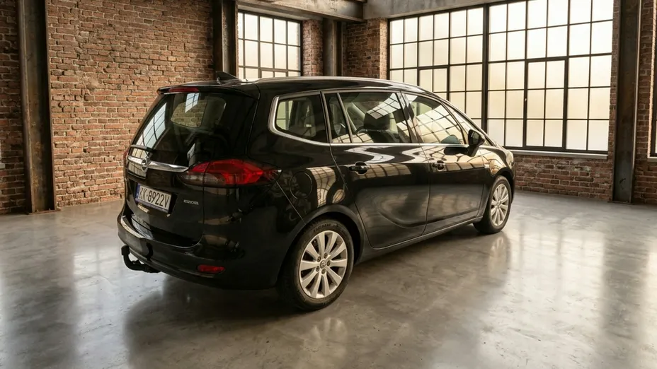 OPEL Zafira -