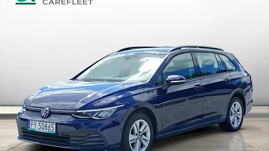 VOLKSWAGEN Golf -