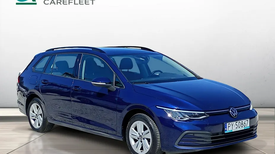 VOLKSWAGEN Golf -