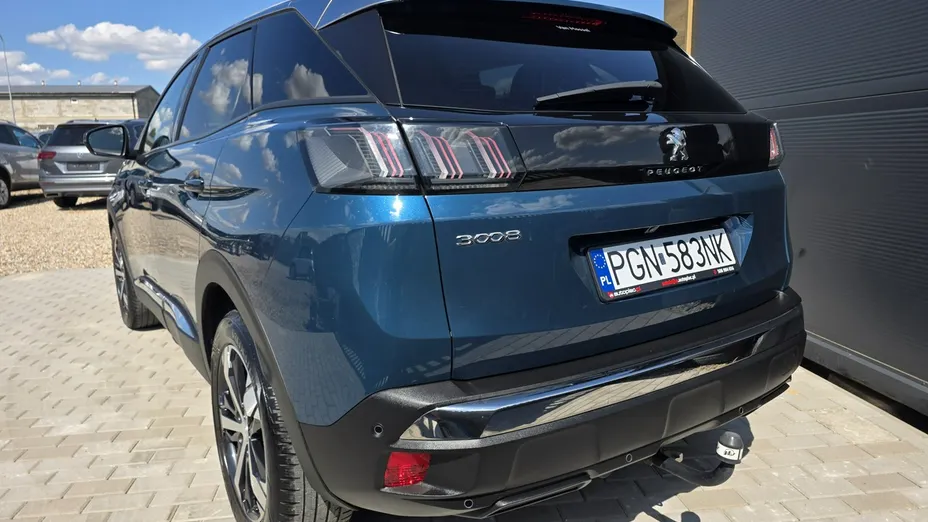 PEUGEOT 3008 -