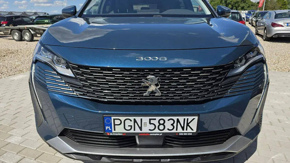 PEUGEOT 3008 -