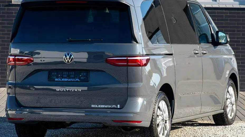 VOLKSWAGEN Multivan -