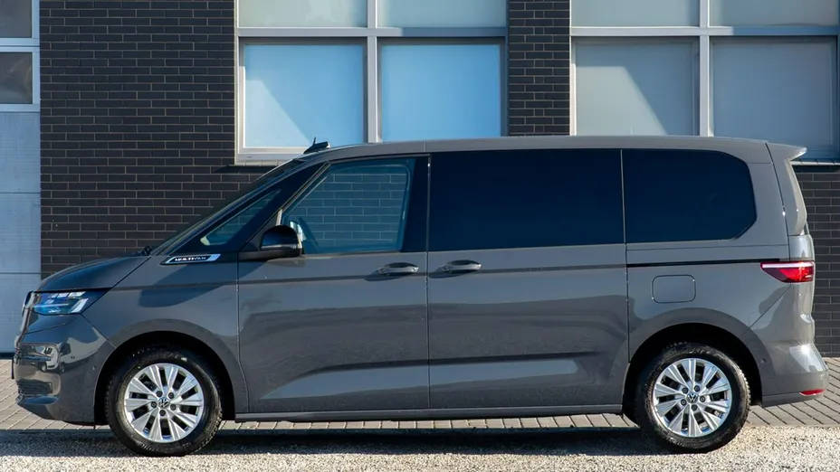 VOLKSWAGEN Multivan -