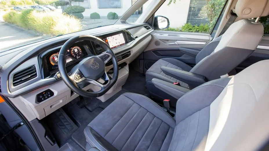 VOLKSWAGEN Multivan -