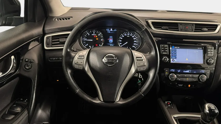 NISSAN Qashqai -