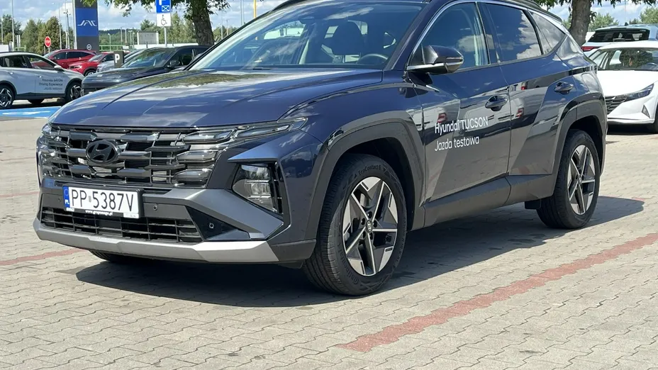 HYUNDAI Tucson -