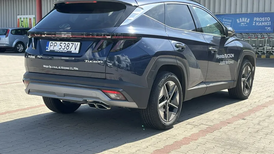 HYUNDAI Tucson -