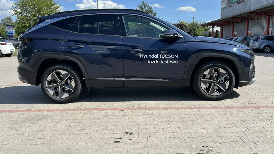 HYUNDAI Tucson -