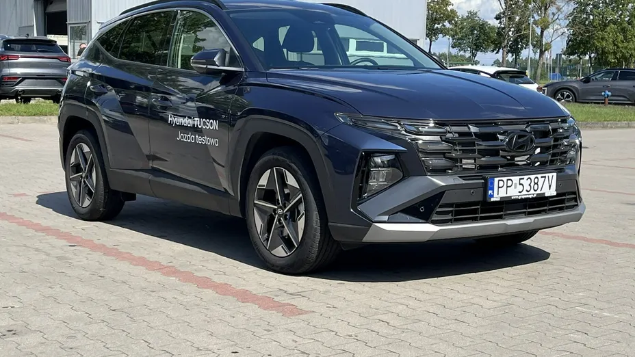 HYUNDAI Tucson -