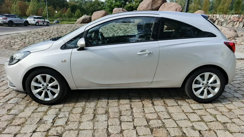 OPEL Corsa -