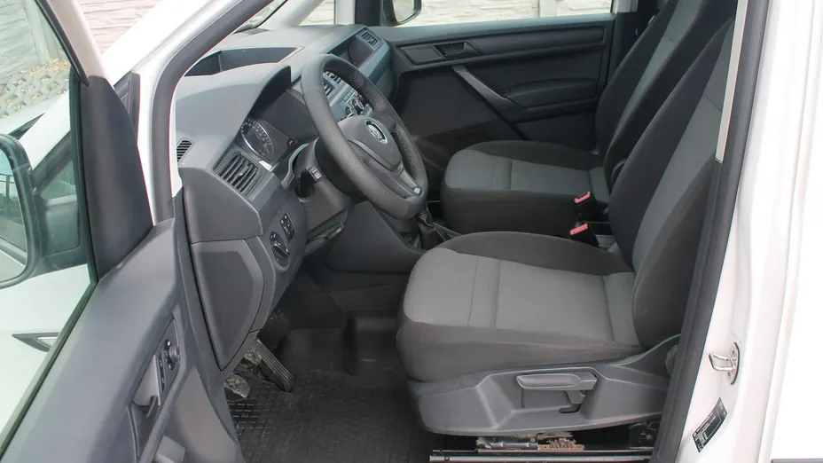 VOLKSWAGEN Caddy -