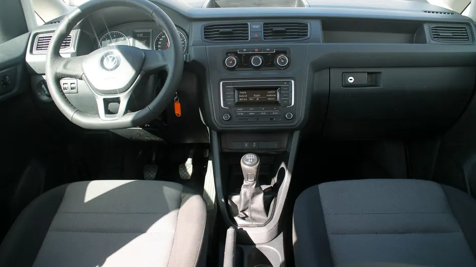 VOLKSWAGEN Caddy -