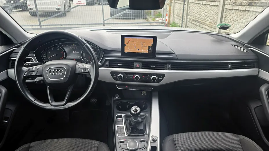 AUDI A4 -