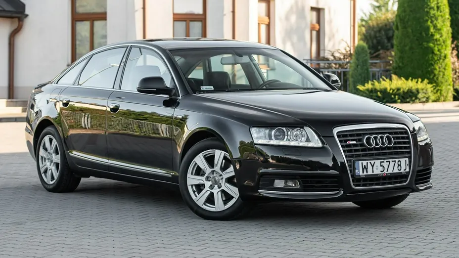 AUDI A6 -