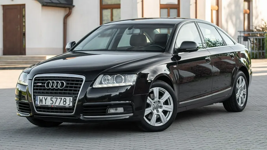 AUDI A6 -