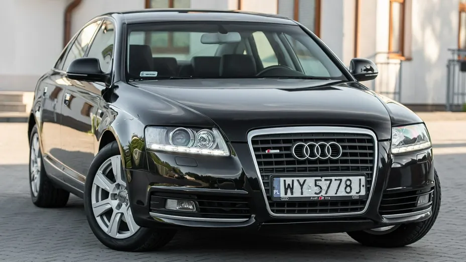 AUDI A6 -