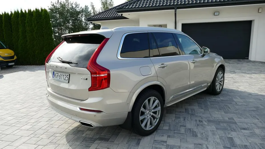 VOLVO XC90 -