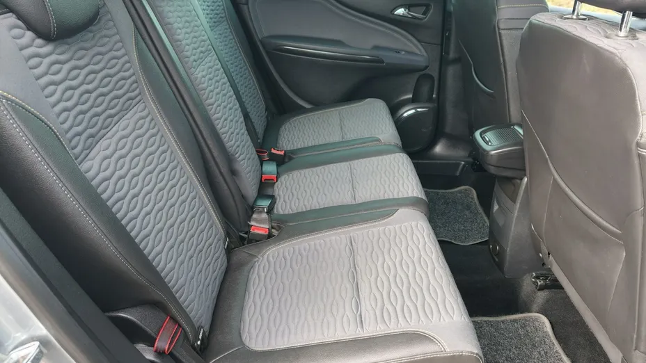 OPEL Zafira -