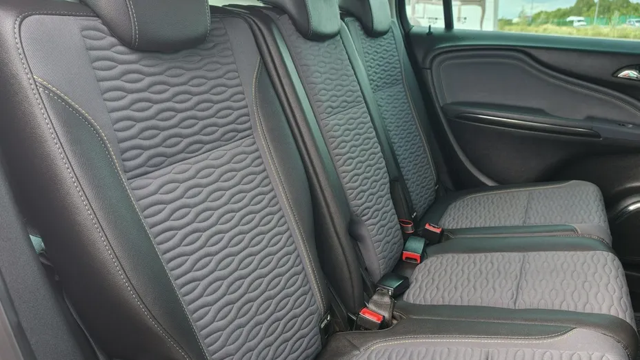 OPEL Zafira -