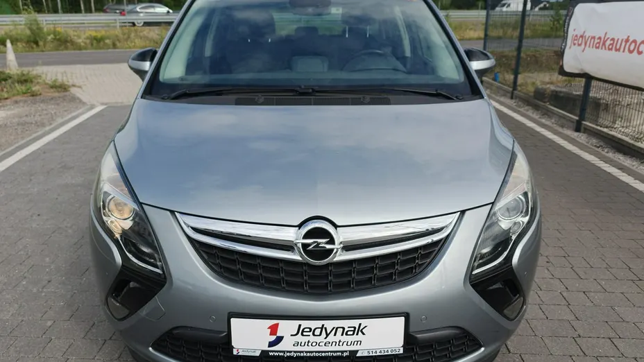 OPEL Zafira -