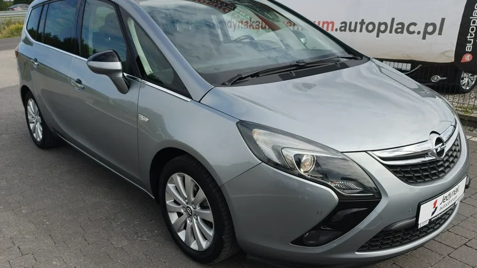OPEL Zafira -