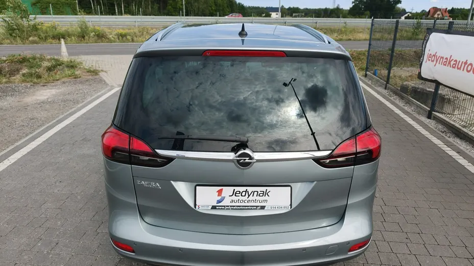 OPEL Zafira -