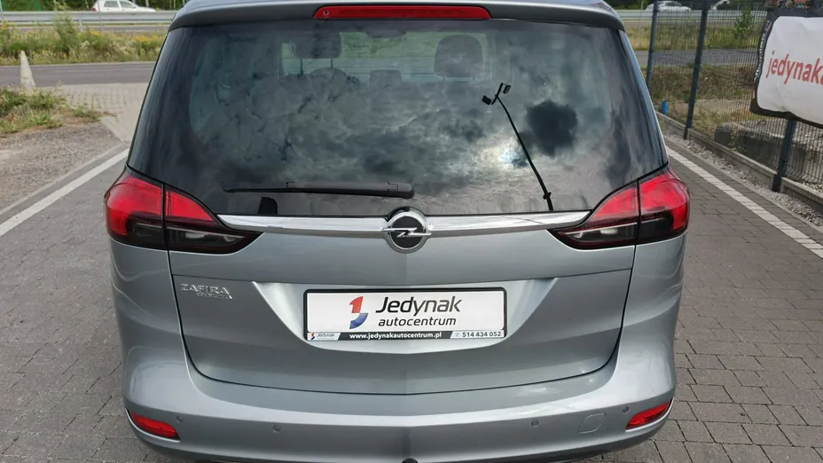 OPEL Zafira -
