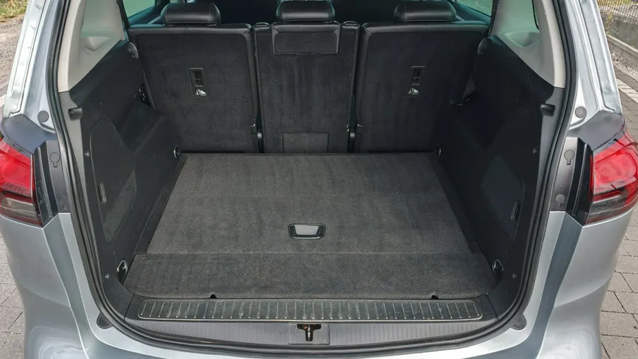 OPEL Zafira -