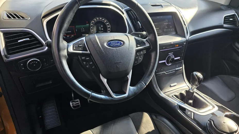FORD Edge -