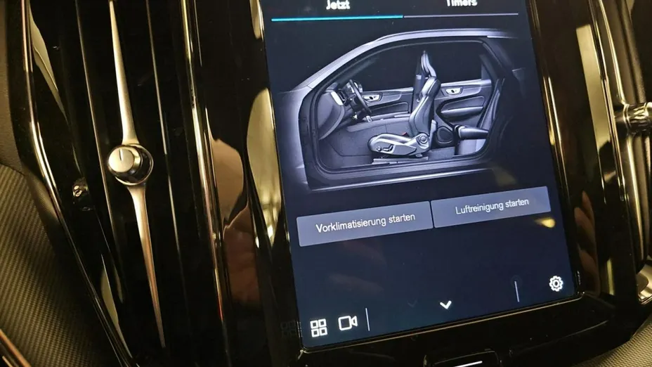 VOLVO XC60 -