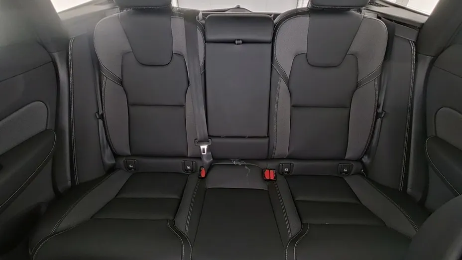 VOLVO XC60 -