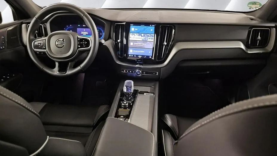 VOLVO XC60 -