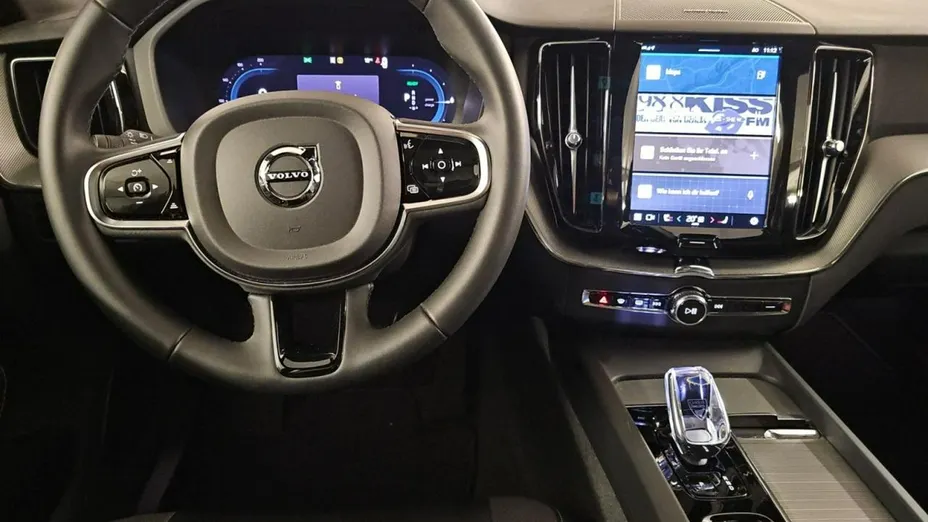 VOLVO XC60 -