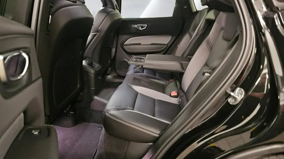 VOLVO XC60 -