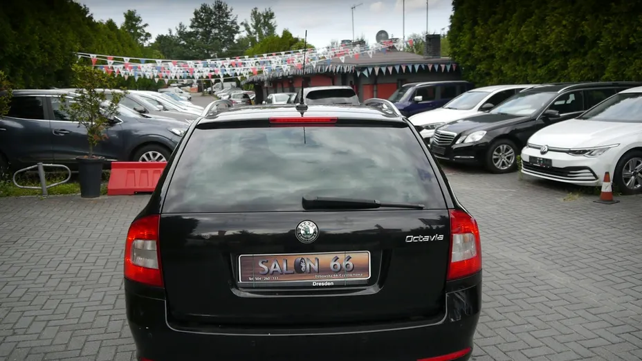 SKODA Octavia -