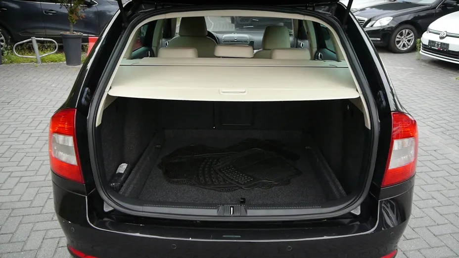 SKODA Octavia -