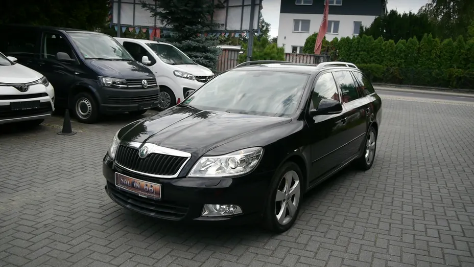 SKODA Octavia -