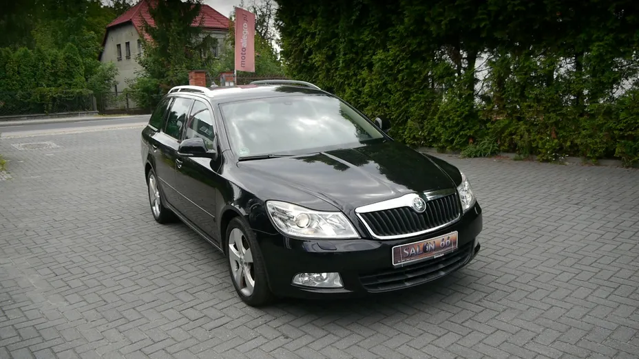 SKODA Octavia -