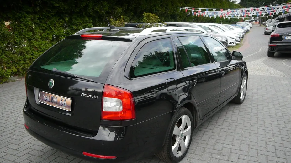 SKODA Octavia -