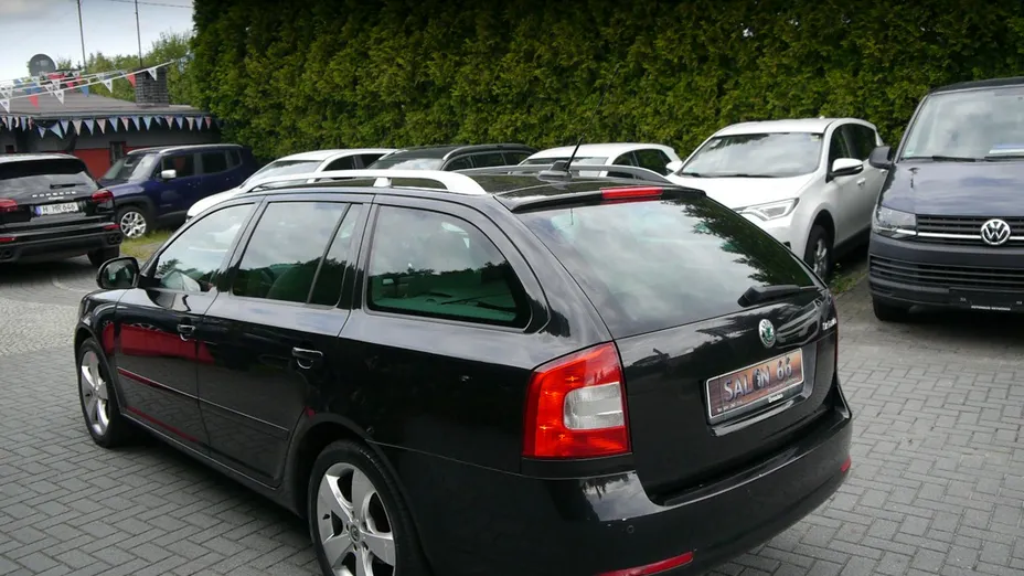 SKODA Octavia -